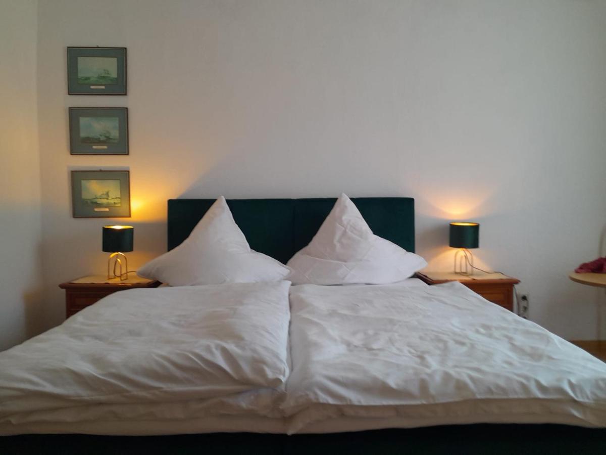 Gaestehaus Foehr Wintrich Extérieur photo